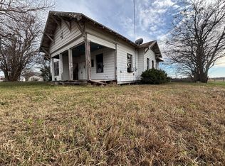 103 W 3rd St, Barry, TX 75102