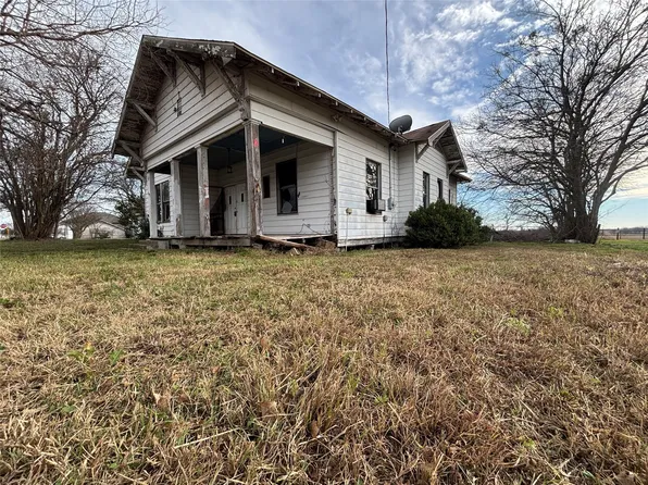 103 W 3rd St, Barry, TX 75102