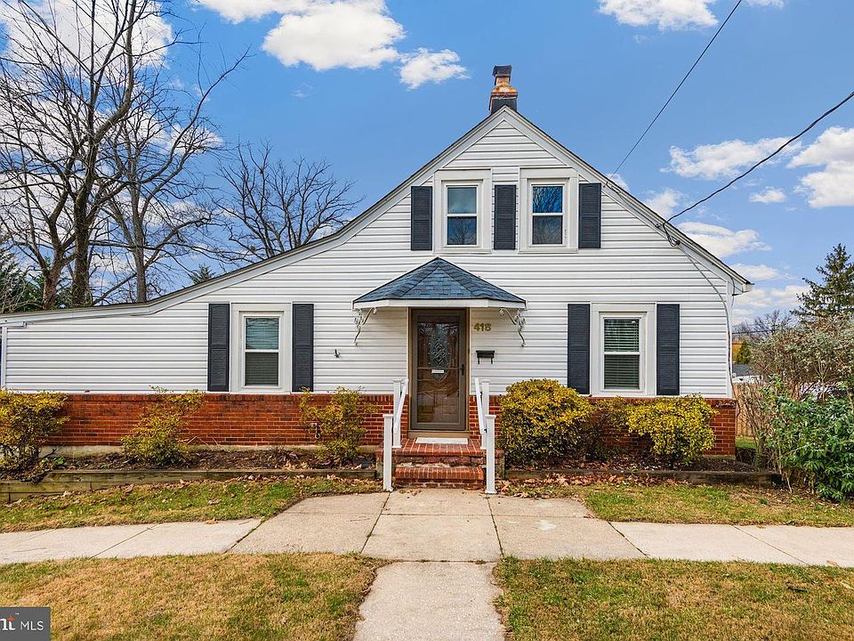 1st image of 418 Bloomsbury Ave