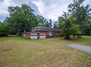 21 Stephens St, Williams, SC 29493