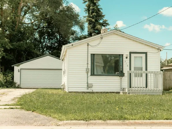 516 Clark St, South Beloit, IL 61080