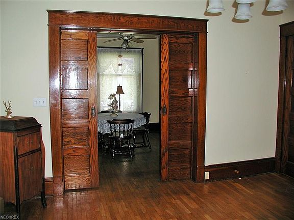 4th image of 574 2nd St NW