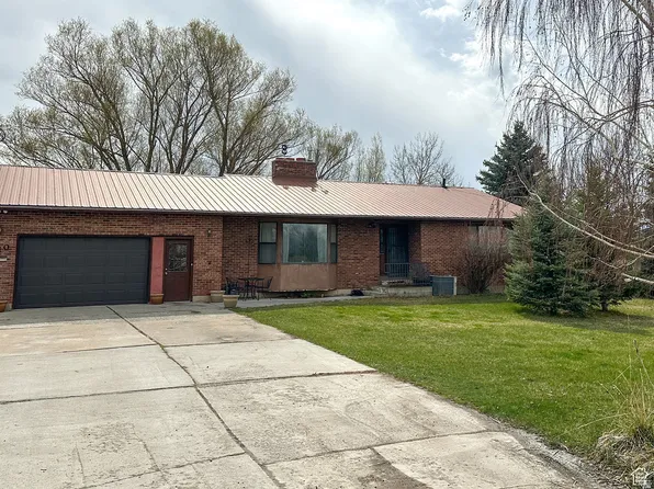 210 E 2100 S, Providence, UT 84332