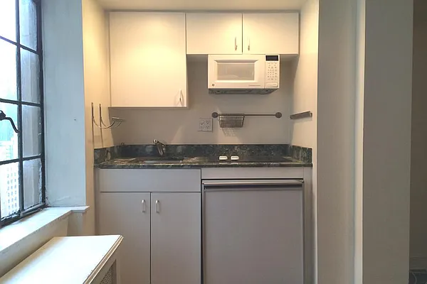 Sold by Corcoran | media 14