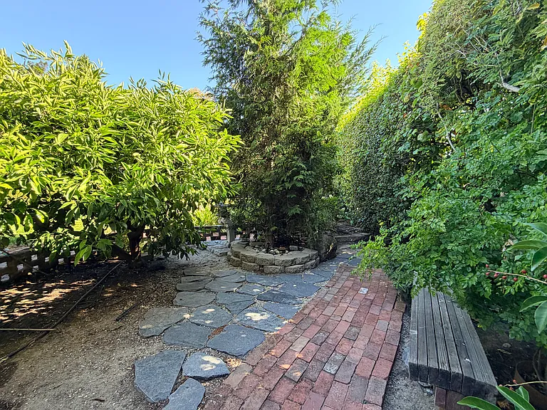 231 S Castanya Way — Photo 16