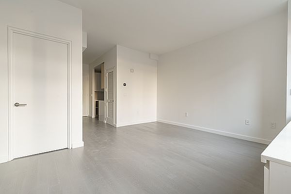 1st image of 101 W End Ave #14X