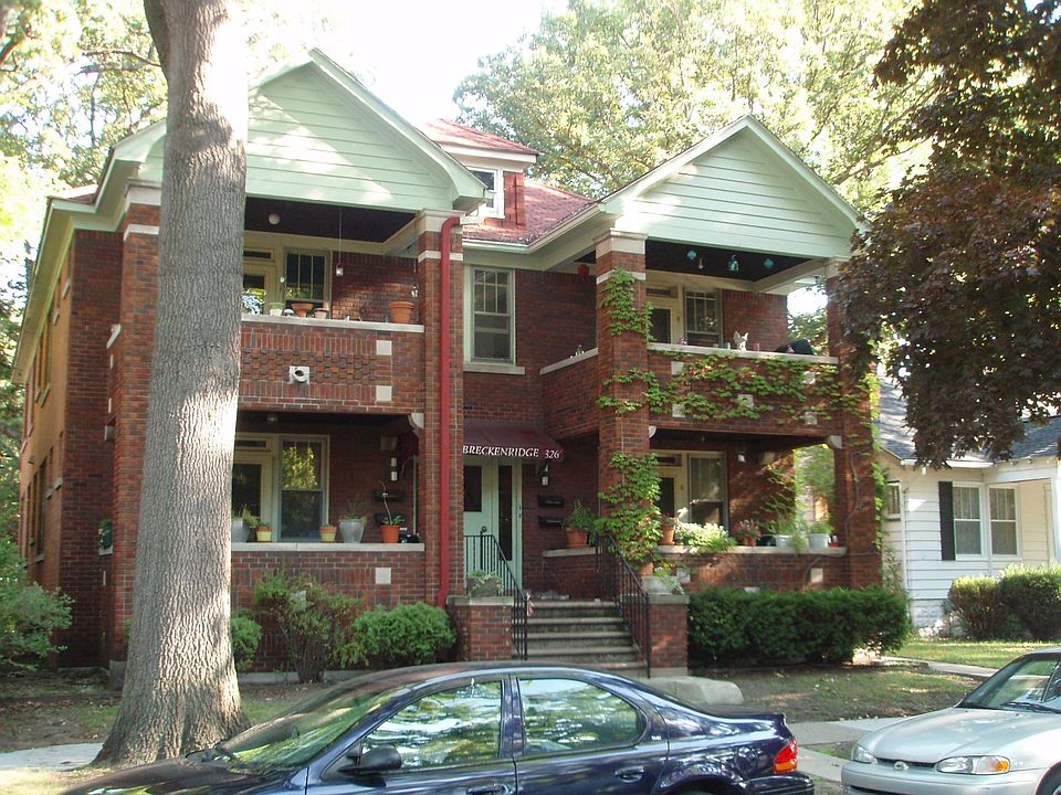 Breckenridge main entry