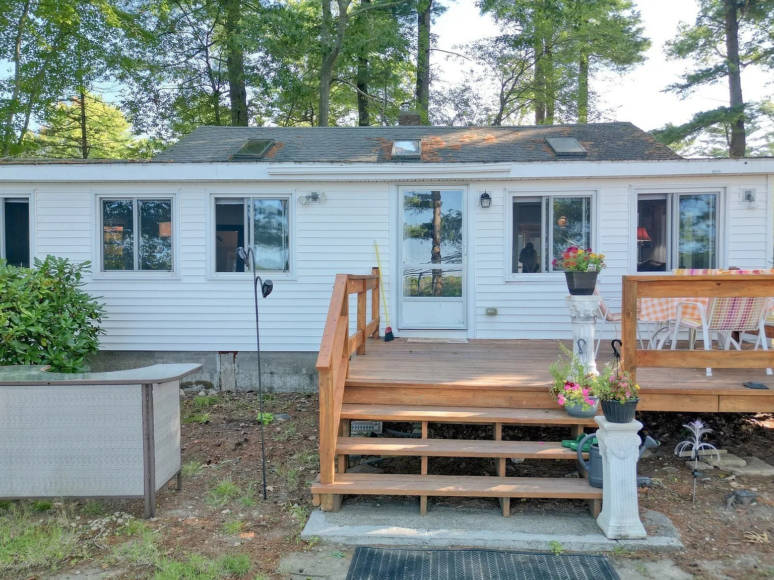 2 bed, 1.5 bath, 1285 sqft, $3,000 — Photo 3