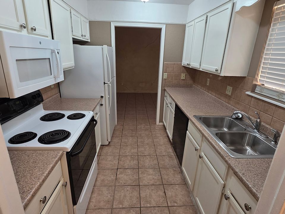 1st image of 8030 NW 120th St