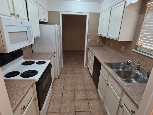 8030 NW 120th St, Oklahoma City, OK 73162