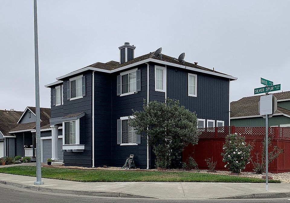 2nd image of 2589 Silver Spur Dr