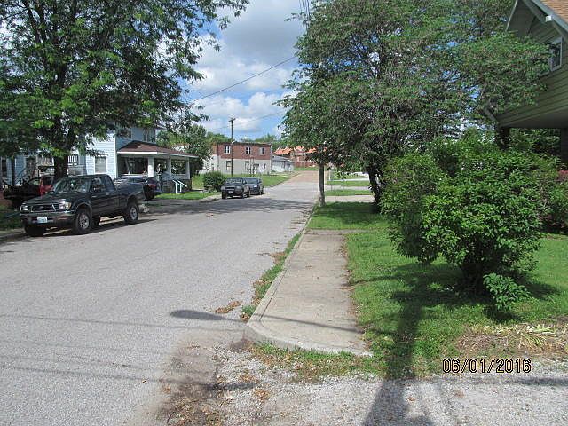2nd image of 23 E Porter St