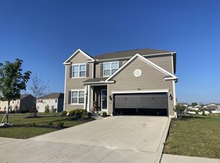 213 Carrowmoore Dr, Pickerington, OH 43147