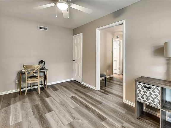 4th image of 8619 Baumgarten Dr