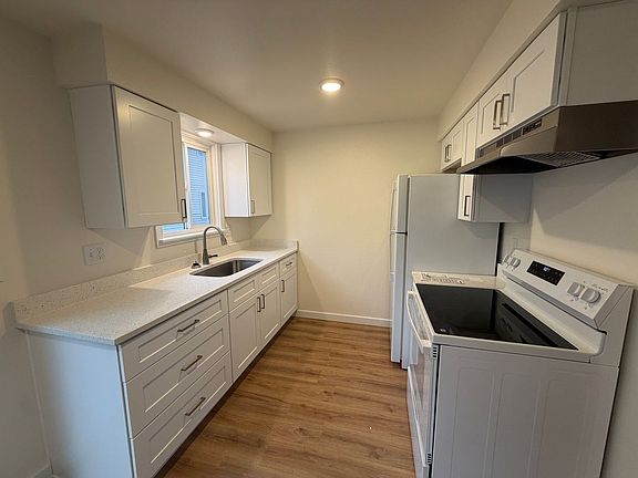 4th image of 2933 E Decatur Ave #2933