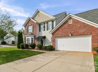 2001 Lake Vista Dr, Mount Holly, NC 28120
