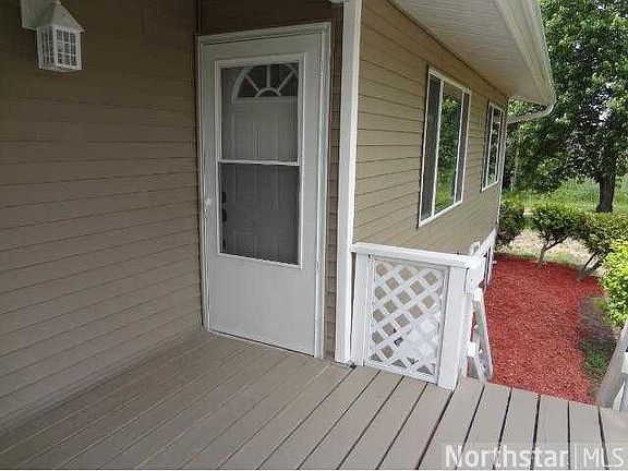 5th image of 15762 Crosstown Blvd NW