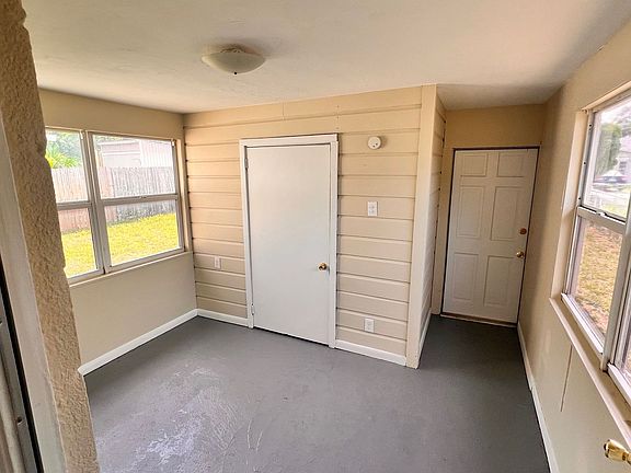 5th image of 5128 16th St N