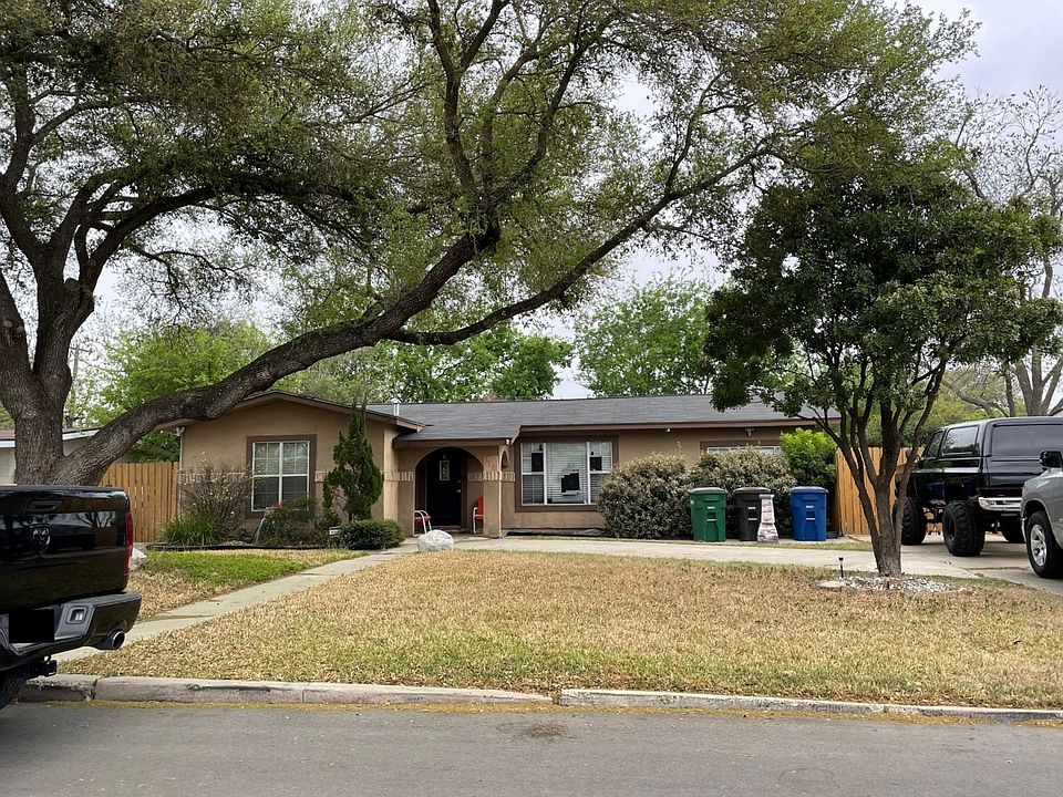 1st image of 310 Ryan Dr