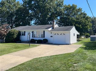 2853 Peacock Dr, Youngstown, OH