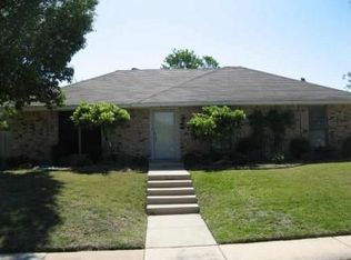 326 Pepperwood St, Coppell, TX 75019