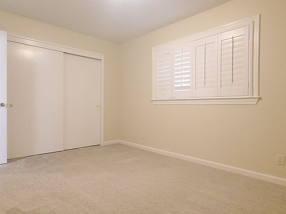 5th image of 227 Harrison Ave #4