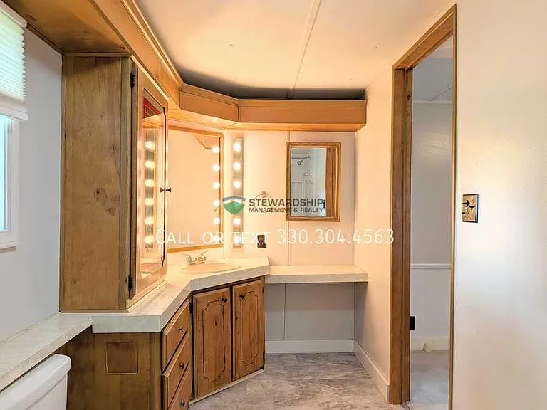 7374 Peabody Kent Rd — Photo 12