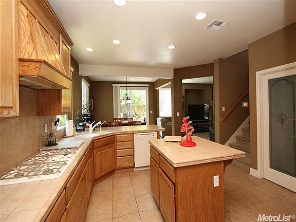 3rd image of 1145 Venezia Dr