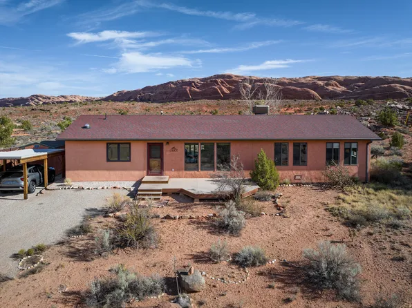 1687 N Highland Dr, Moab, UT 84532