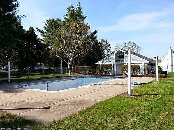 509 Spring Meadow Rd — Photo 15