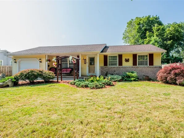 161 Marble Dr, Rochester, NY 14615