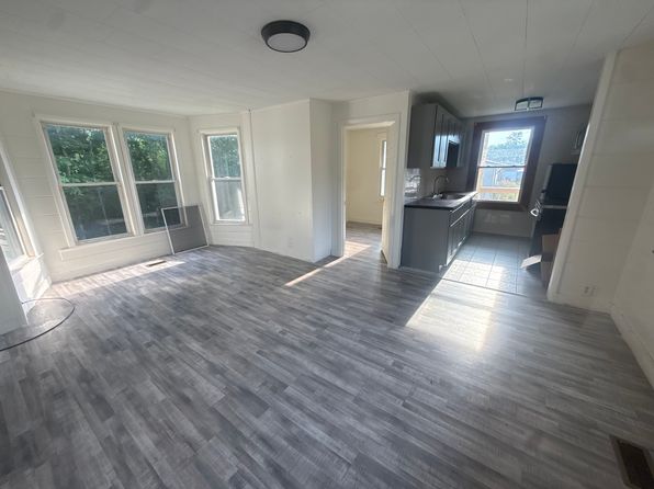 217 Salisbury St #1