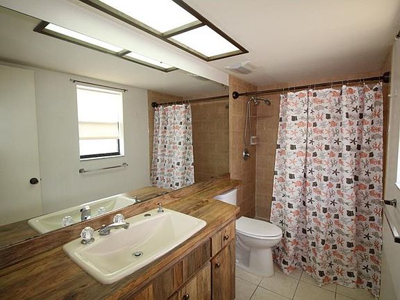 4th image of 2561 Royal Pines Cir #14