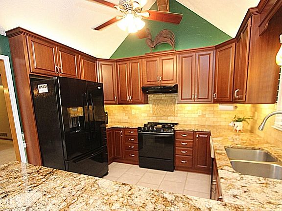 4th image of 2155 Spencer Ct