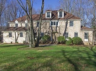 5 Andrews Rd, Randolph, NJ 07869