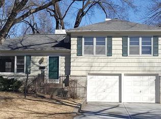 10301 Reeds Dr, Overland Park, KS 66207