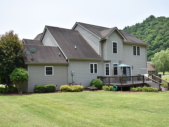 5th image of 78 Nicholson Blvd