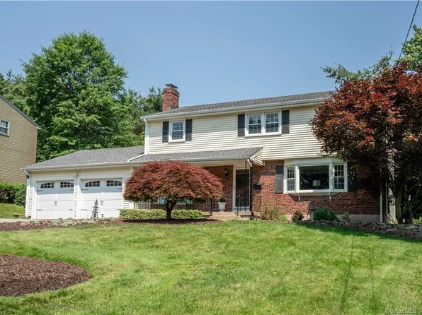 14 Palmer Drive, West Hartford, CT 06117