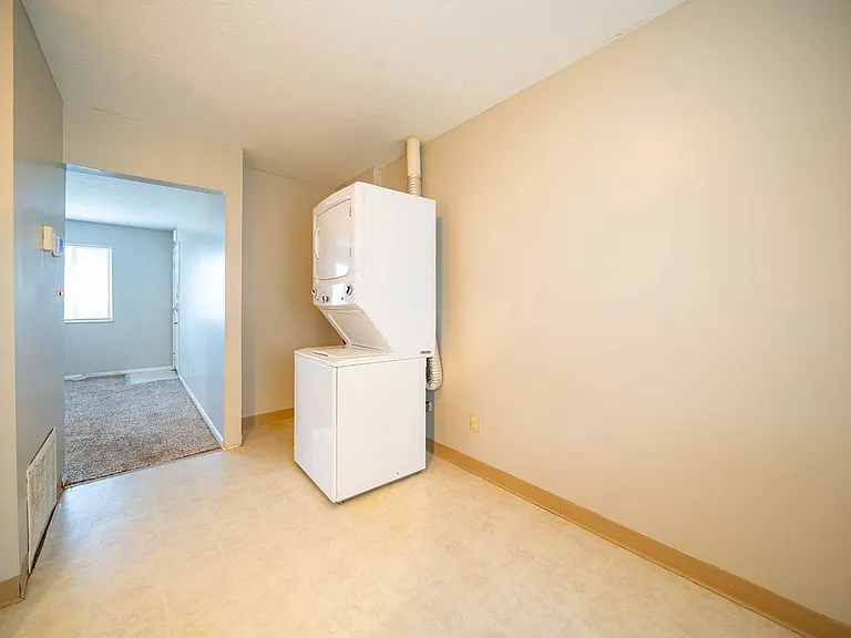 311 E Jenkins Ave #A — Photo 8