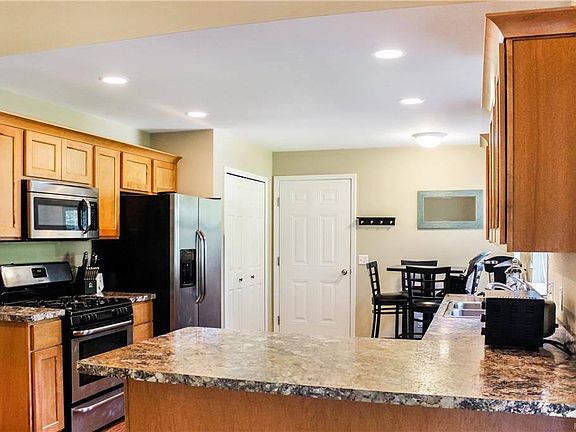5th image of 4851 Stuhrberg Dr