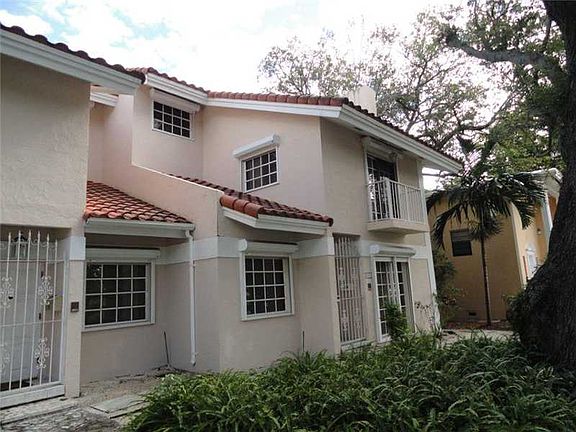 3rd image of 3511 Ponce De Leon Blvd #3511