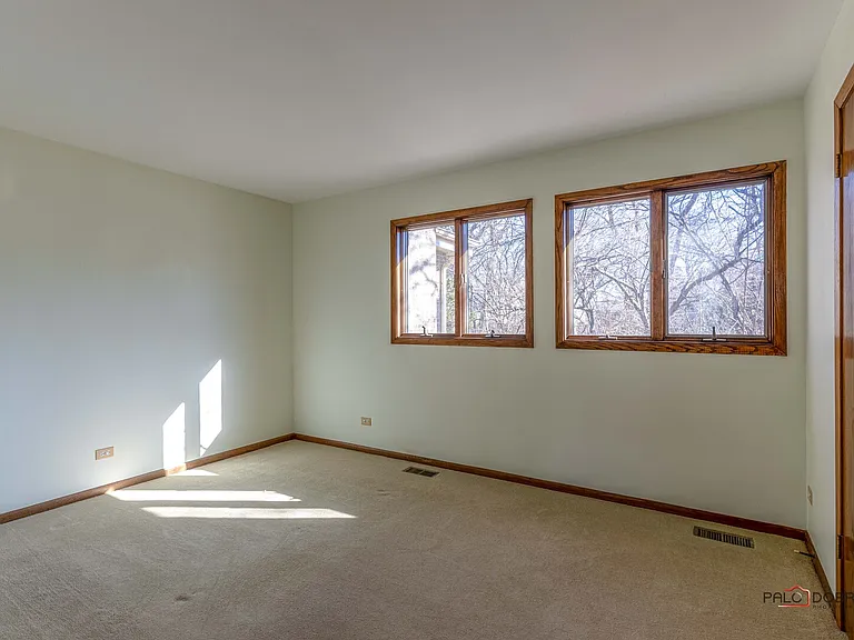 2450 Chas Dr — Photo 16