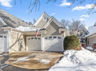 1217 Pond View Ln, White Bear Township, MN 55110