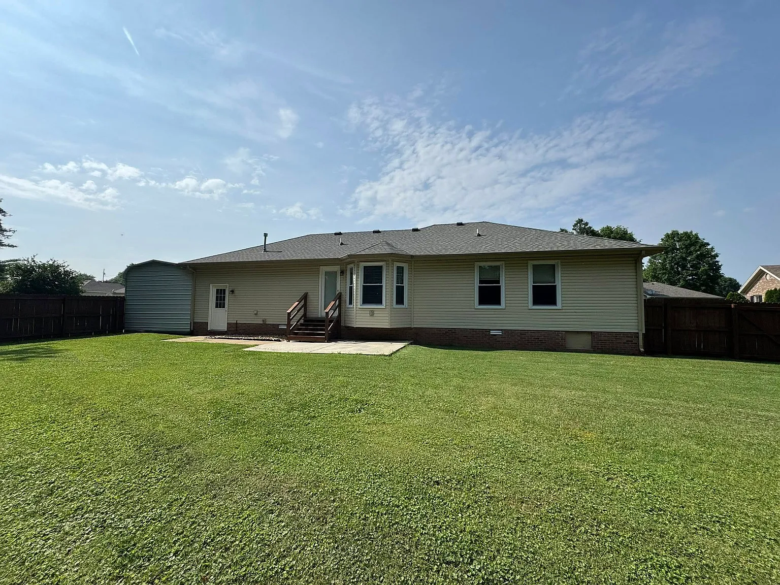 3 bed, 1280 sqft, $1,600 — Photo 4