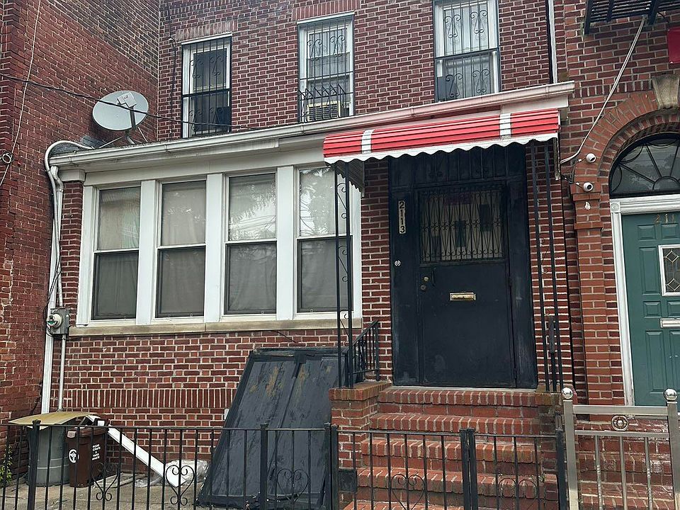 2nd image of 2113 E 16th St