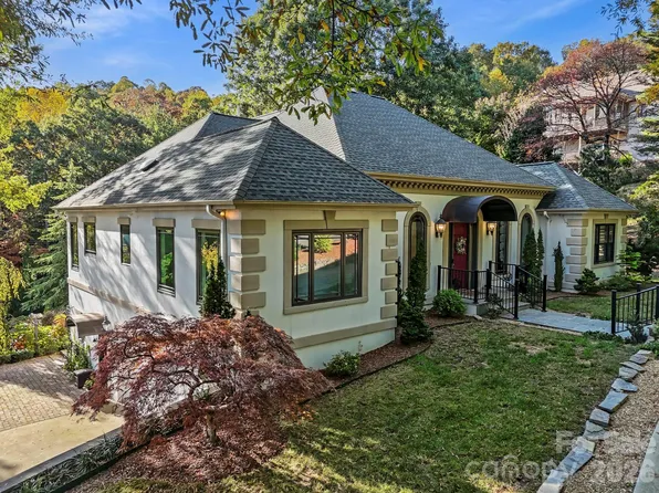 31 S Ridge Dr, Hendersonville, NC 28739