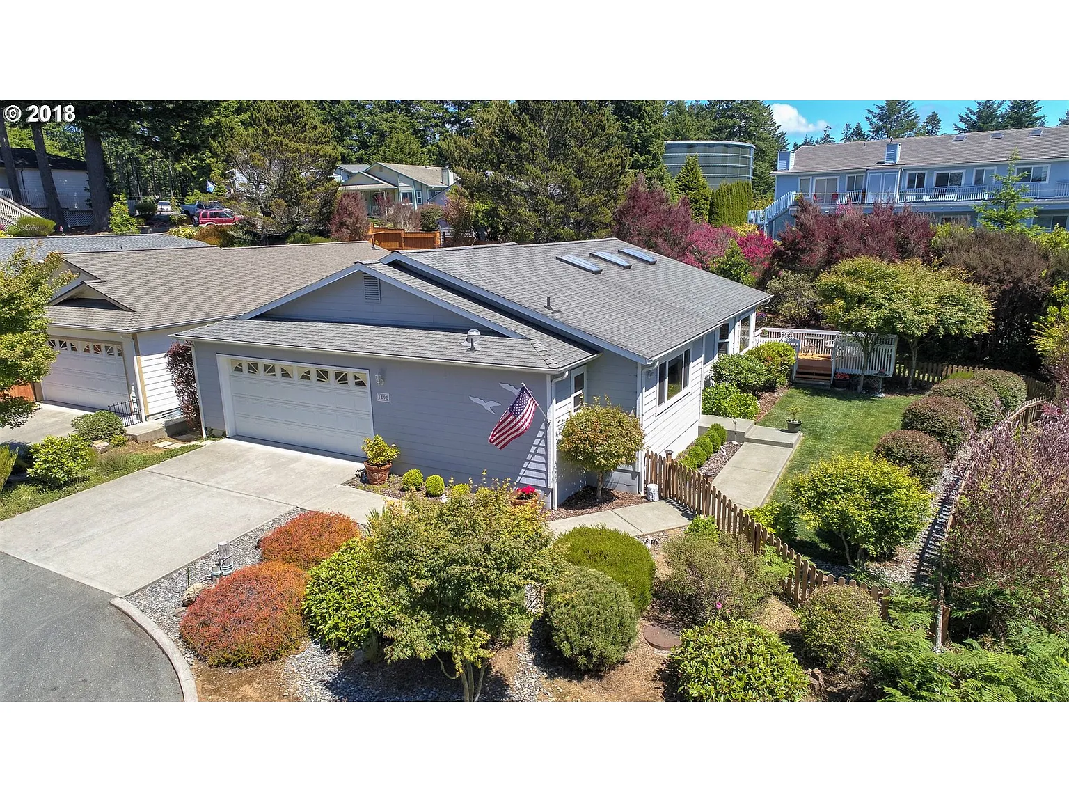 1498 Seacrest Ln photo 1