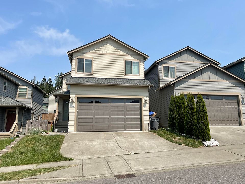 1st image of 421 NE Ohenry Ct