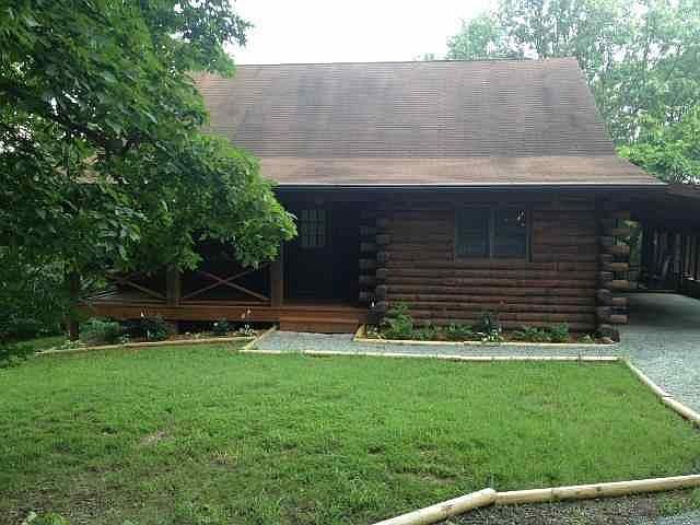 1st image of 920 Hickory Hills Dr