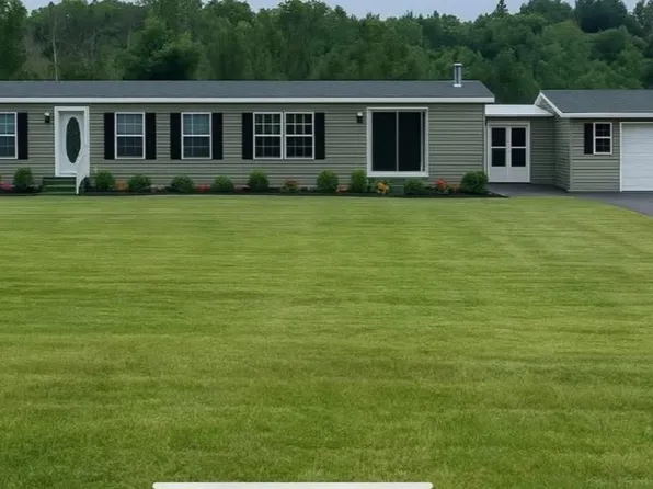 601 Freedom Rd, Forestville, NY 14062